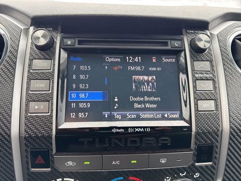 Used 2016 Toyota Tundra SR5 w/ SR5 Upgrade Package image 17