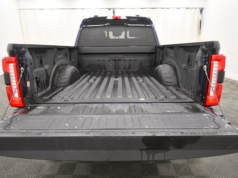 Used 2023 Ford F250 Lariat w/ Black Appearance Package AWD/4WD image 7