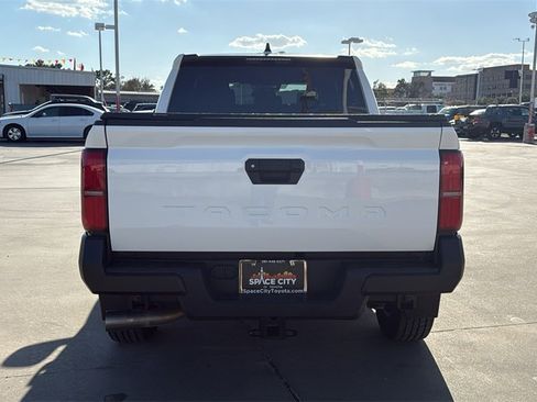 Used 2024 Toyota Tacoma SR image 6