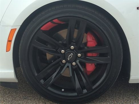 Used 2023 Chevrolet Camaro LT w/ Redline Edition image 10