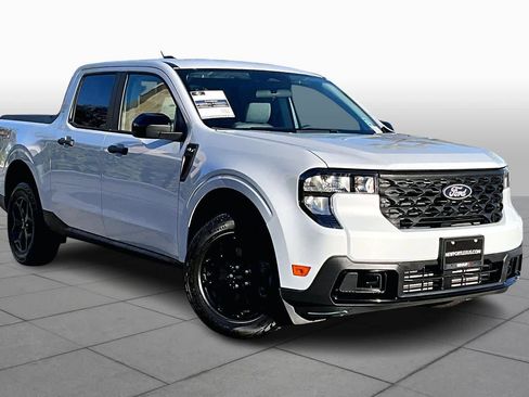 Used 2025 Ford Maverick XLT w/ XLT Luxury Package image 2