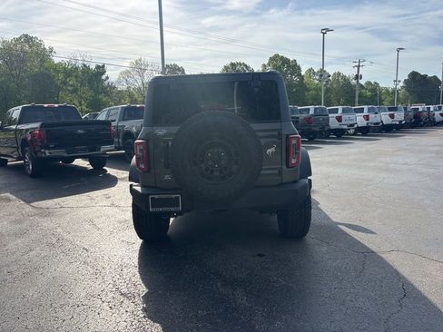 New 2026 Ford Bronco Outer Banks w/ Sasquatch Package AWD/4WD image 4