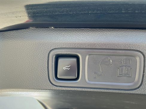 Used 2024 Ford Expedition Limited AWD/4WD image 26