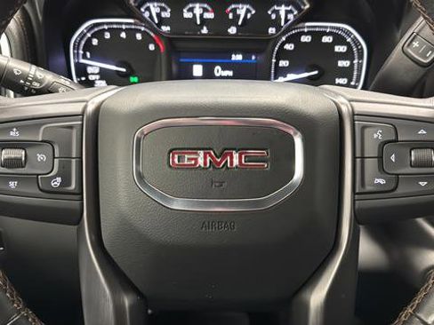 Used 2020 GMC Sierra 1500 AT4 w/ AT4 Premium Package AWD/4WD image 15