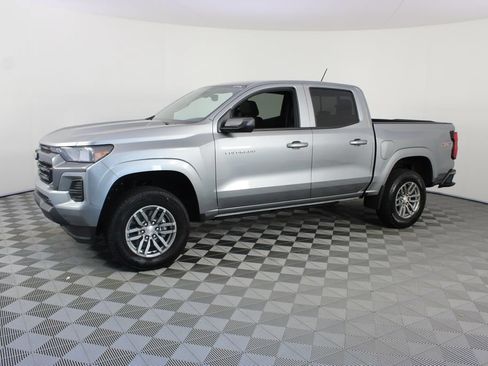 New 2026 Chevrolet Colorado LT w/ Advanced Trailering Package AWD/4WD image 2