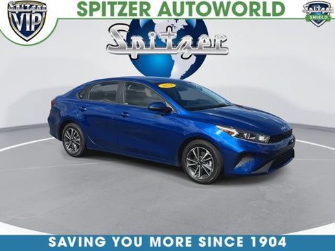 Used 2024 Kia Forte LXS w/ LXS Technology Package FWD image 2