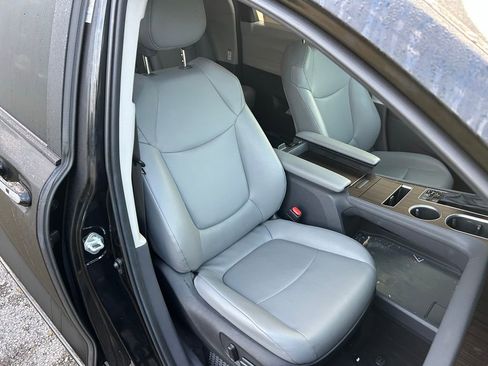 Used 2024 Toyota Sienna XLE image 15