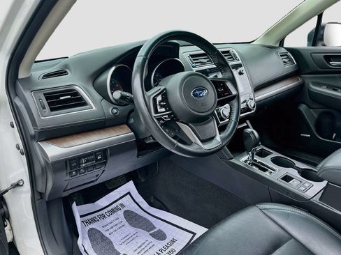 Used 2018 Subaru Outback 2.5i Limited AWD/4WD image 9