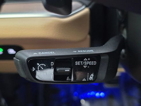 Certified 2026 Porsche Cayenne AWD/4WD image 44