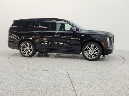 Used 2025 Cadillac Escalade Sport w/ Touring Package AWD/4WD image 4