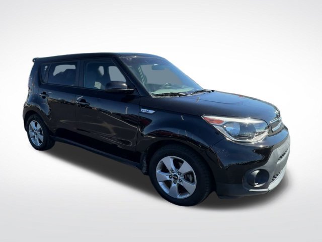 Used 2017 Kia Soul FWD image 2
