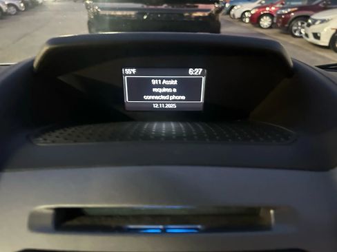 Used 2019 Ford Transit 150 XLT image 17