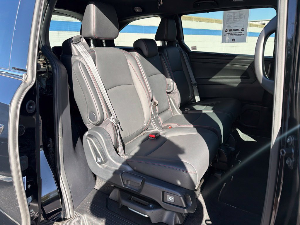 Certified 2025 Honda Odyssey Sport-L image 24