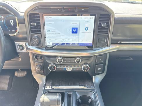 Used 2022 Ford F150 Lariat w/ Trailer Tow Package AWD/4WD image 22