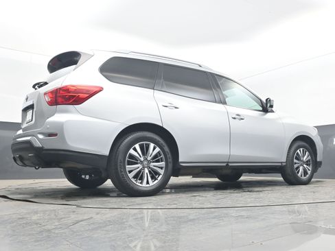 Used 2020 Nissan Pathfinder SL image 27