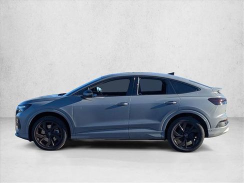 Used 2022 Audi Q4 e-tron Premium Plus image 8