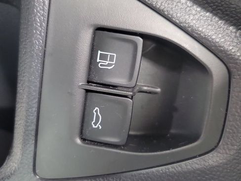 Used 2023 Volkswagen Jetta SE w/ Panoramic Sunroof Package FWD image 33