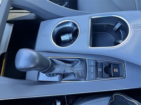 Used 2019 Toyota Avalon XSE w/ All Weather Liner Package image 21