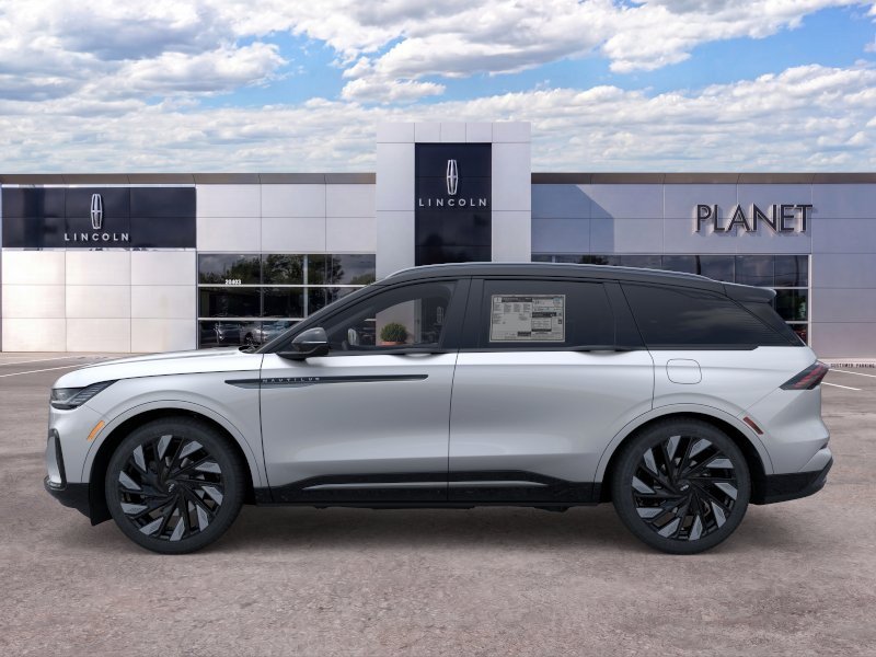 New 2026 Lincoln Nautilus Reserve w/ Jet Appearance Package AWD/4WD image 3