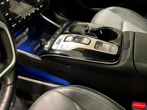 Used 2024 Hyundai Tucson Limited image 17