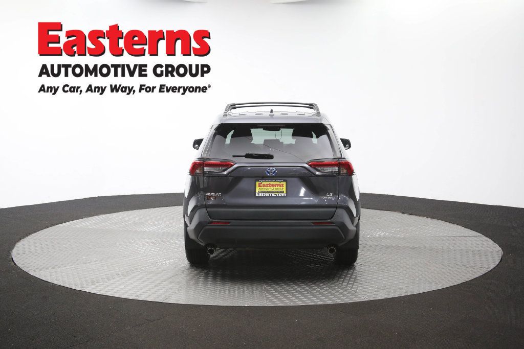 Used 2021 Toyota RAV4 LE w/ Carpet Mat Package (TMS) AWD/4WD image 39