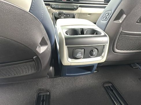 New 2026 Kia Carnival SX w/ SX Dark Edition Package FWD image 40