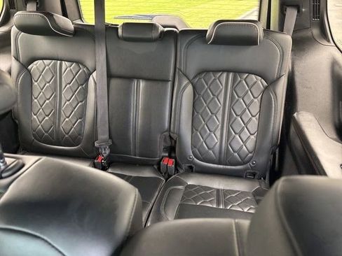Used 2022 Jeep Grand Wagoneer Series III w/ Flexible Seating Group AWD/4WD image 38