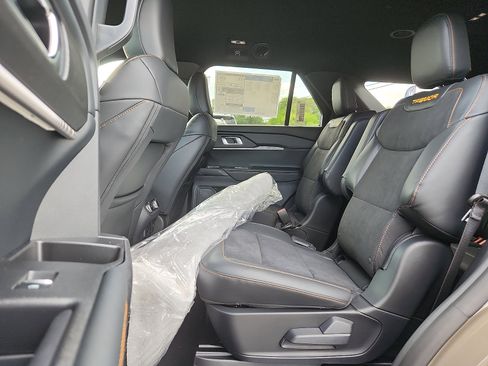 New 2026 Ford Explorer Tremor AWD/4WD image 6