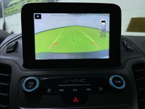 Used 2020 Ford Transit Connect XLT image 23