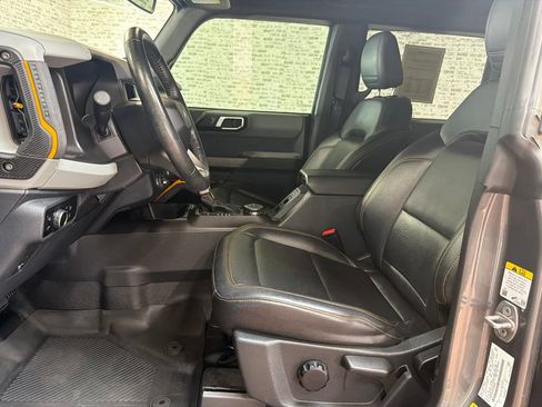 Used 2023 Ford Bronco Badlands w/ Sasquatch Package AWD/4WD image 24