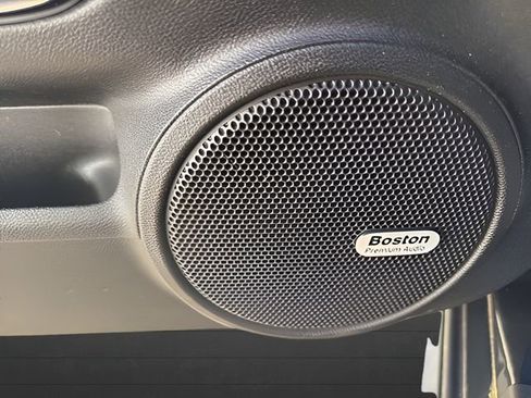 Used 2013 Chevrolet Camaro ZL1 RWD image 14