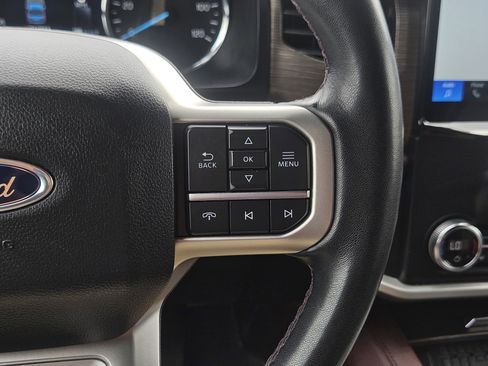 Used 2023 Ford Expedition Limited AWD/4WD image 17