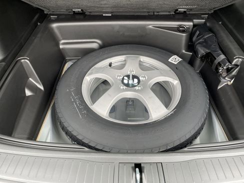 New 2025 Jeep Grand Cherokee Altitude RWD image 38