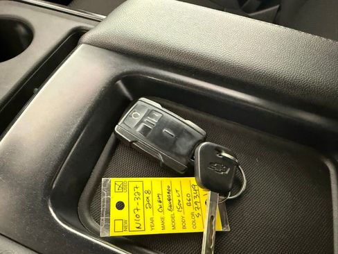 Used 2018 Chevrolet Silverado 1500 LT w/ All Star Edition image 28