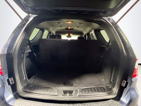 Used 2019 Dodge Durango SXT image 34