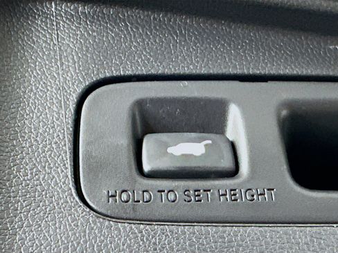 Used 2019 Honda CR-V Touring image 29