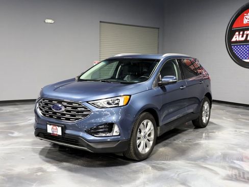 Used 2019 Ford Edge Titanium w/ Cargo Accessory Package AWD/4WD image 3