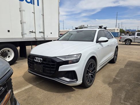 Used 2020 Audi Q8 Prestige image 2