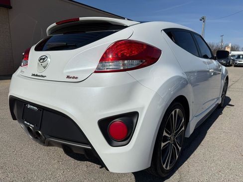 Used 2016 Hyundai Veloster Turbo image 8