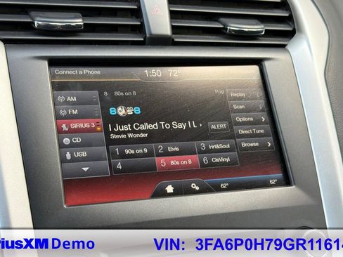 Used 2016 Ford Fusion SE FWD image 31