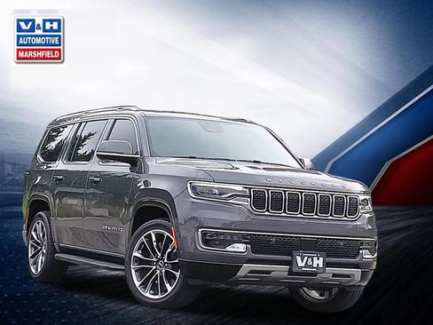 Used 2022 Jeep Wagoneer Series II w/ Premium Group I AWD/4WD image 1