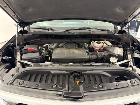 Used 2023 Chevrolet Silverado 1500 High Country w/ Technology Package image 31