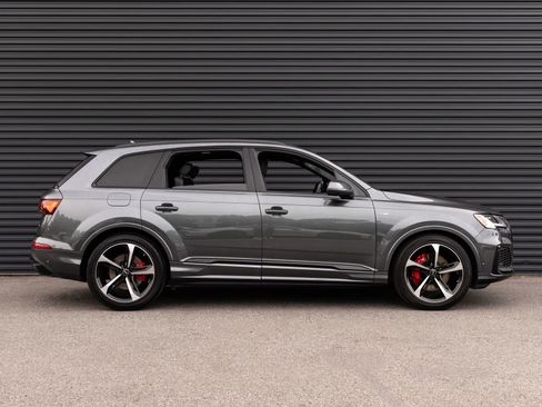 Used 2024 Audi Q7 3.0T Prestige AWD/4WD image 6