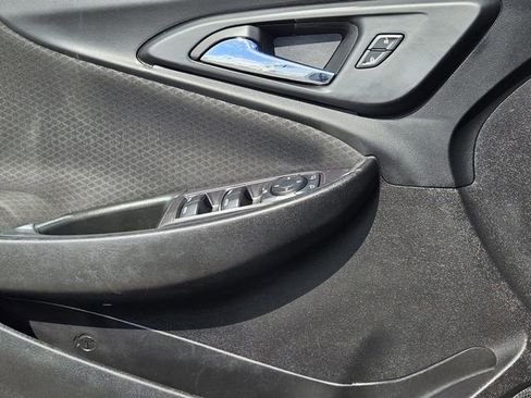 Used 2021 Chevrolet Malibu LT image 22