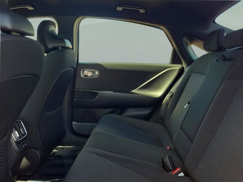 New 2025 Hyundai Ioniq 6 SE image 5