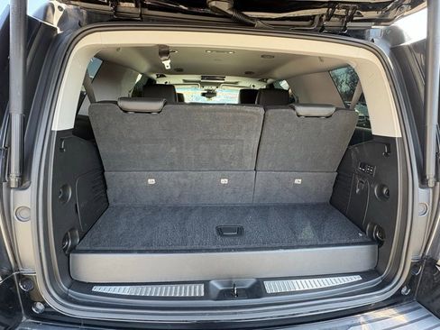 Used 2018 GMC Yukon Denali w/ Denali Ultimate Package image 8