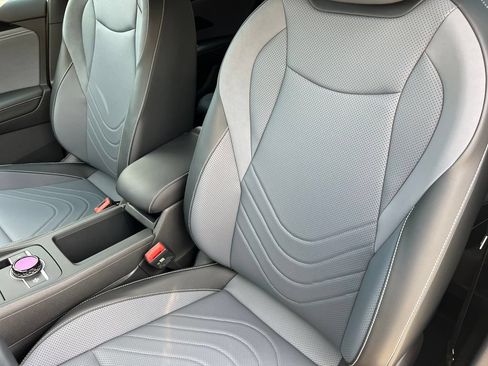 New 2026 Volkswagen Tiguan SE R-Line AWD/4WD image 14