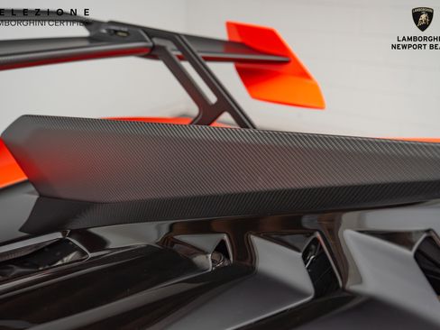 Used 2022 Lamborghini Huracan STO image 9