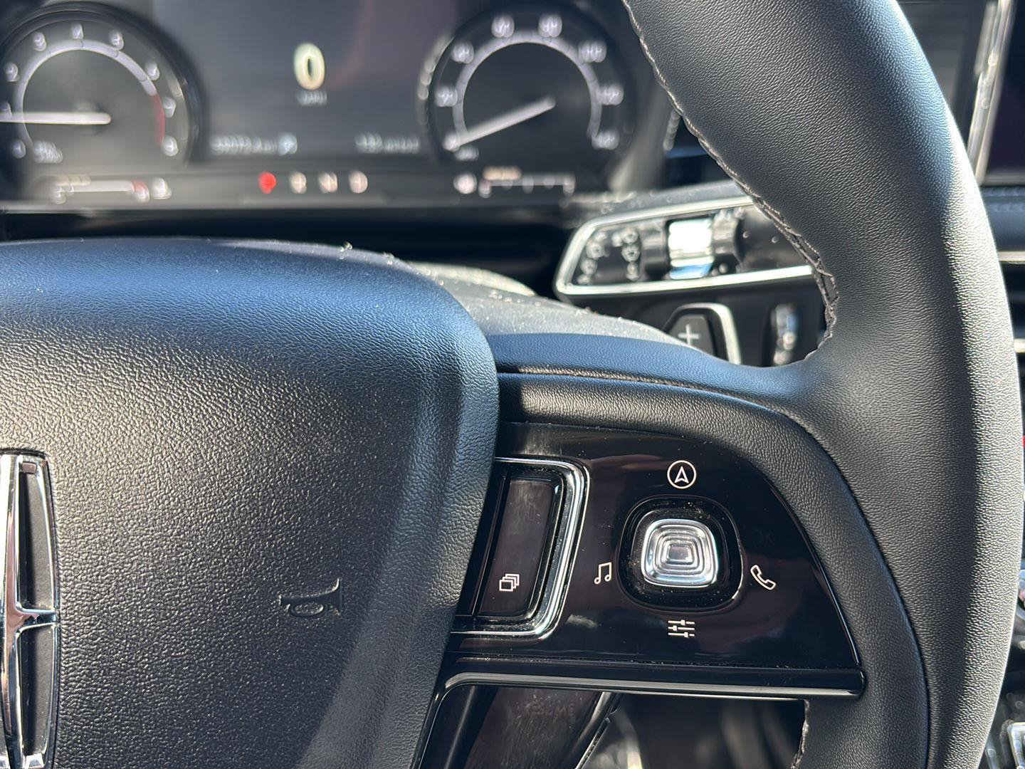 Used 2022 Lincoln Corsair FWD image 18
