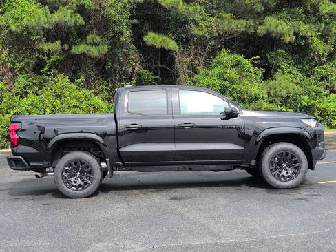 New 2026 Chevrolet Colorado W/T w/ WT Custom Package RWD image 7